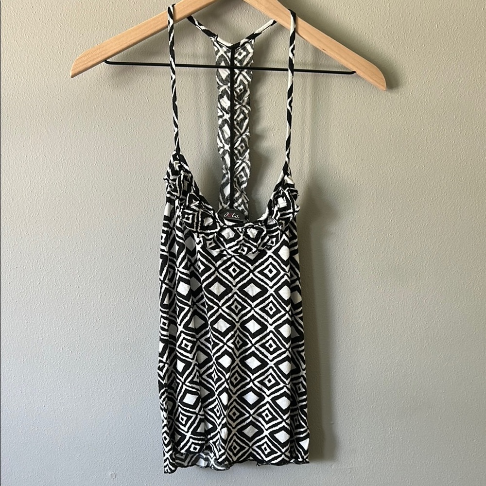 Dots Monochrome Patterned Top